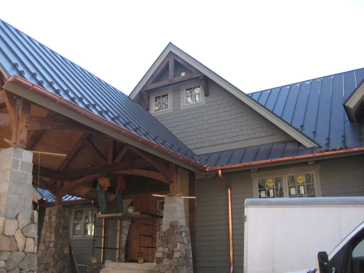 Craftsman Roofing team delivering quality roofing work in Straw-Smyth